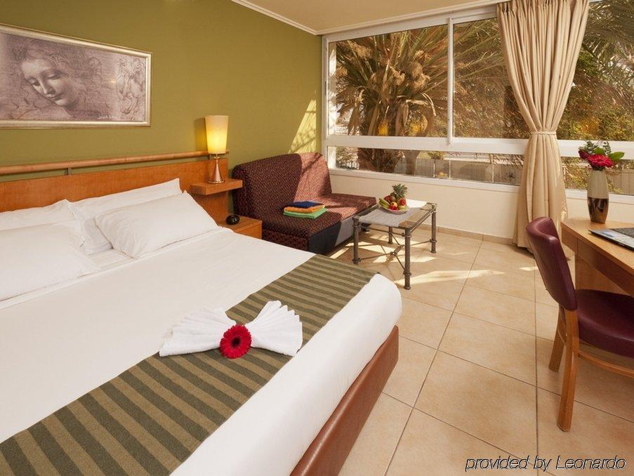 Hotel Leonardo Club 4*